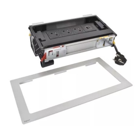 Legrand Incara - Flip-up équipé de 1 prise 2P+T et 1 chargeur USB Type-A+ C 15W avec cordon - 8 modules métal - Réf : 654850