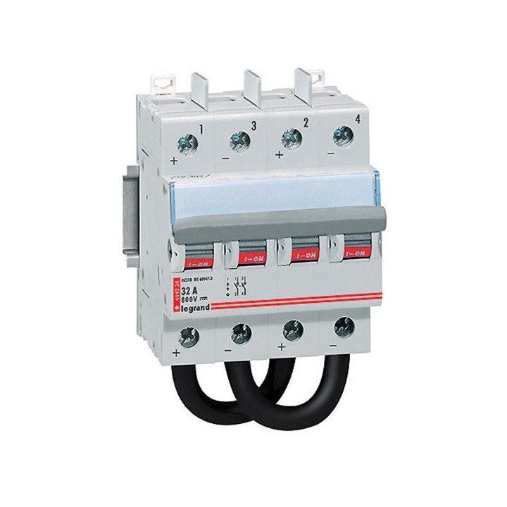 Legrand - Interrupteur-sectionneur à manette courant continu 800V pour photovoltaïque - 16A - 4 modules - Réf : 414221
