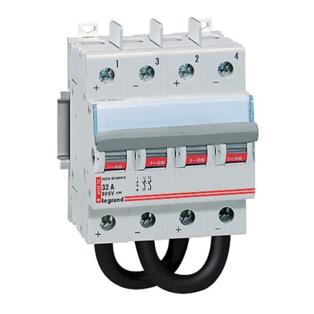 Legrand - Interrupteur-sectionneur à manette courant continu 800V pour photovoltaïque - 25A - 4 modules - Réf : 414223