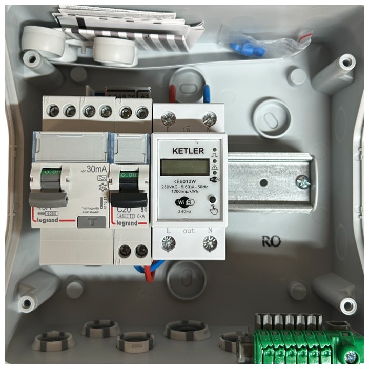 Legrand - Kit recharge pour véhicule électrique + Compteur énergie WIFI + Prise Green'up encastrée - Réf : 069885L-04-Précablé