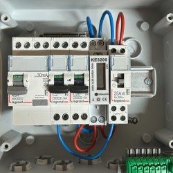 Legrand - Kit recharge véhicule électrique + Compteur énergie + Contacteur + Prise Mureva - Blanche - Réf : 39011-03-Précablé