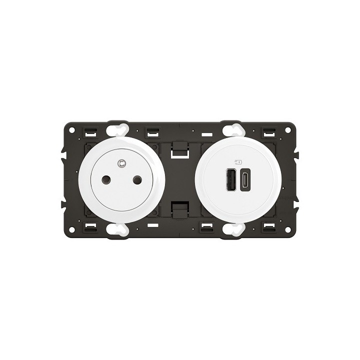 Legrand Céliane - Prise 2P+T affleurante et USB Type-A + C précâblées - Blanc avec support - à équiper d'une plaque -Réf: CX0143