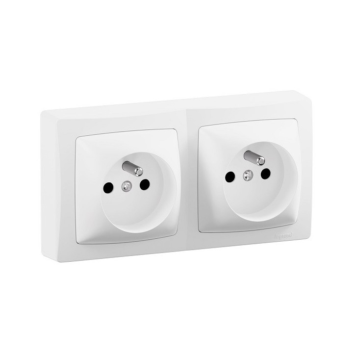 Legrand - Double prise de courant avec terre - 2 postes - Appareillage Saillie - Blanc - Réf : 086076L