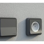 Schneider Mureva Styl - 4 Prises de courant 2P+T encastrées + 1 va-et-vient encastré - Anthracite - Réf : MUR35036-P