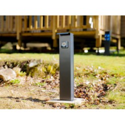 Ohmtec - Potelet métallique avec prise renforcée 16A - Réf : 423686