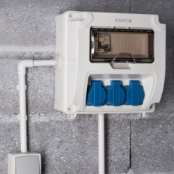 Ohmtec - Coffret d'atelier mural monophasé - Réf : 423148