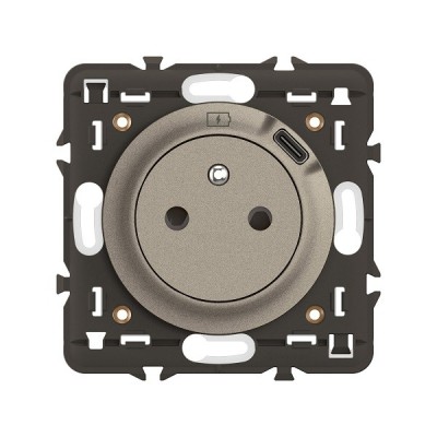 Legrand Céliane - Prise Surface avec prise USB Type-C intégré - avec support et enjoliveur Titanium - Réf : CT0140