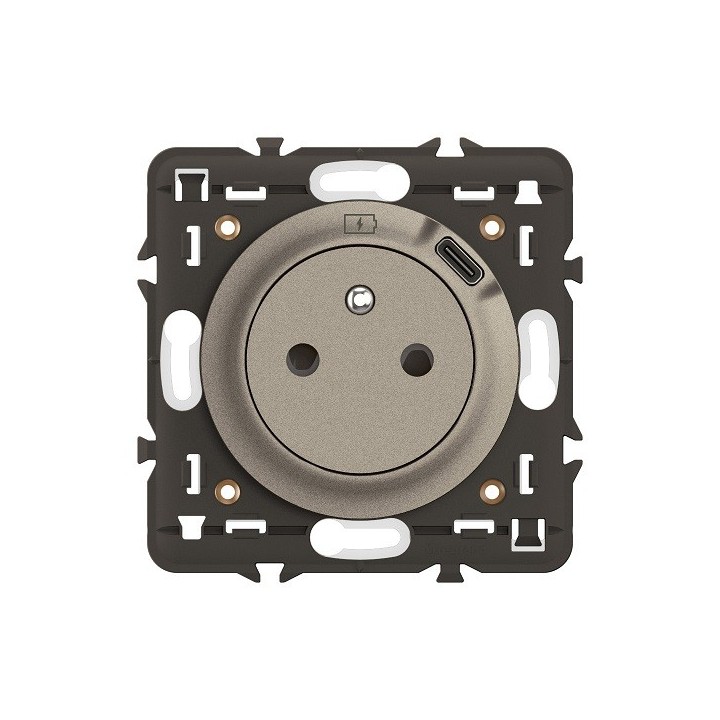 Legrand Céliane - Prise Surface avec prise USB Type-C intégré - avec support et enjoliveur Titanium - Réf : CT0140