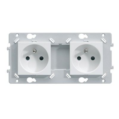 Hager Essensya - Prise double 2P+T 16 A pré-câblée Essensya Pure - Réf :  WE122