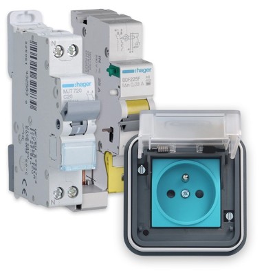 Hager - Kit Prise Witty  encastrée 2P+T - IP55 - M2+ - 3.7 kW - Recharge véhicule électrique - Réf : XEV081P