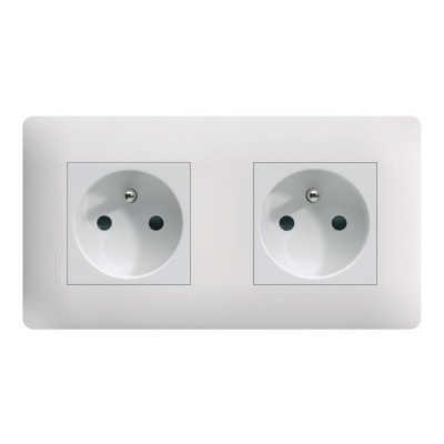 Hager Essensya - Prise double 2P+T 16 A pré-câblée avec sa plaque de finition - Essensya Pure - Réf :  WE122P