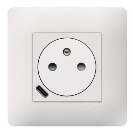 Hager Essensya - Prise de courant affleurante essensya 2P+T avec USB-C Pure avec plaque de finition - Réf :  WE114P