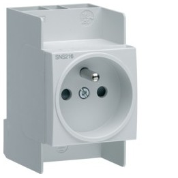 Hager - Prise Courant 2P+T 16A Auto - Réf: SNS216