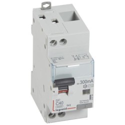 Legrand - Disjoncteur différentiel DX³4500 à vis U+N 230V~ - 32A typeF 30mA - courbe C - 2 modules - Réf : 410756