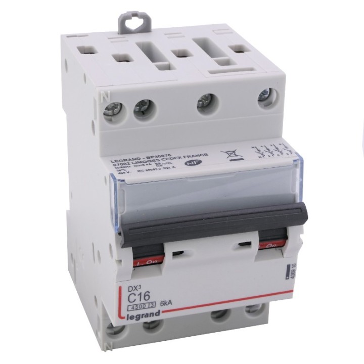 Legrand - Disjoncteur DX³ 4500 - vis/vis - 4P - 400 V~ - 16A - 6kA - courbe C - 3 modules - Réf : 406910