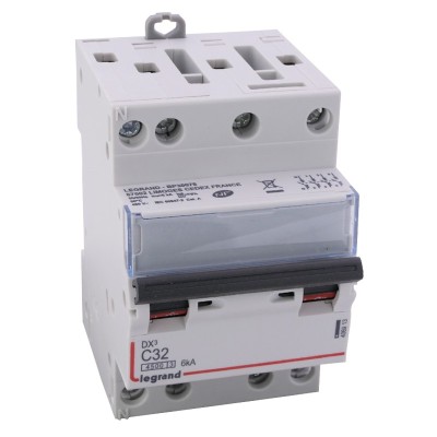 Legrand - Disjoncteur DX³ 4500 - vis/vis - 4P - 400 V~ - 32A - 6kA - courbe C - 3 modules - Réf : 406913