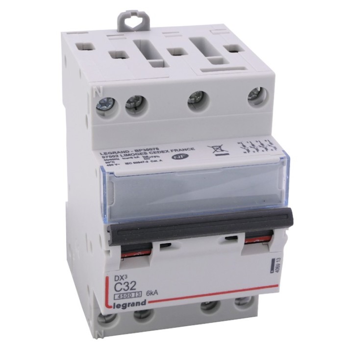 Legrand - Disjoncteur DX³ 4500 - vis/vis - 4P - 400 V~ - 32A - 6kA - courbe C - 3 modules - Réf : 406913