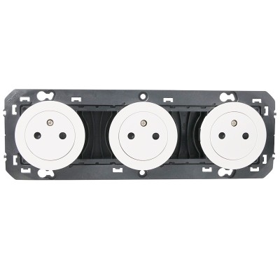 Legrand - Triple prise de courant 2P+T Surface dooxie 16A précâblées finition blanc - Réf : 600333
