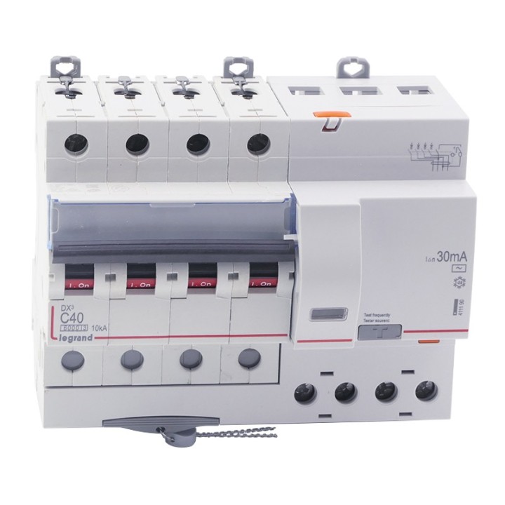 Legrand - Disjoncteur diff DX³ 6000 - vis/vis - 4P 400V~ - 40A - type AC 30mA - courbe C - 7 mod - Réf : 411190