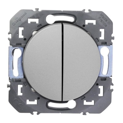 Legrand - Double interrupteur ou va-et-vient dooxie 10AX 250V~ finition alu - Réf : 600102
