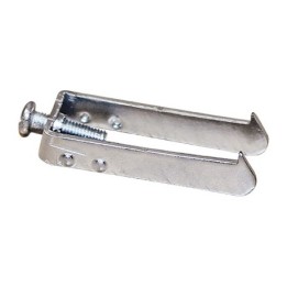 Eur'ohm Square - Sachet de 20 griffes pour fixation d'appareillages - Réf : 60292