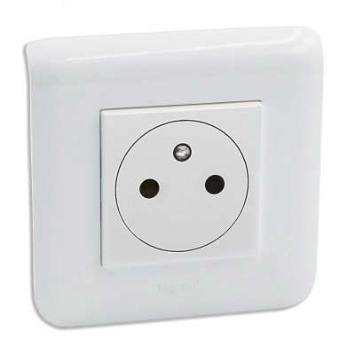 Legrand Mosaic - Prise 2P+T Complet - Réf : 099695