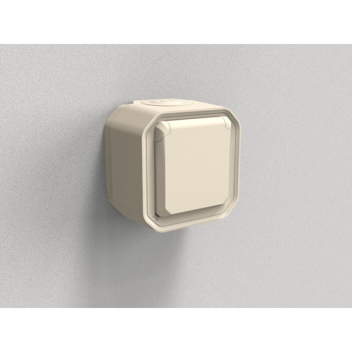 Legrand - Prise de courant 2P+T étanche Plexo 16A 250V IP55 IK08 complet saillie - sable - Réf : 069776L