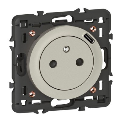 Legrand - Prise Surface Céliane avec chargeur Type-C intégré - livrée avec support et enjoliveur titane - Réf : 068427