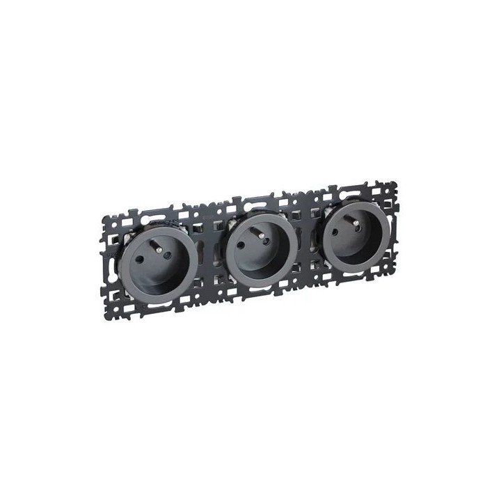 Eur'Ohm Square - Triple prise 2P+T monobloc vulcain - Réf : 60387