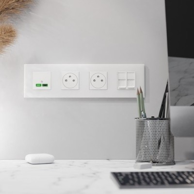 Schneider - Unica Déco - Plaque de finition - Blanc neige - 4P horiz vert - Réf : NU600879