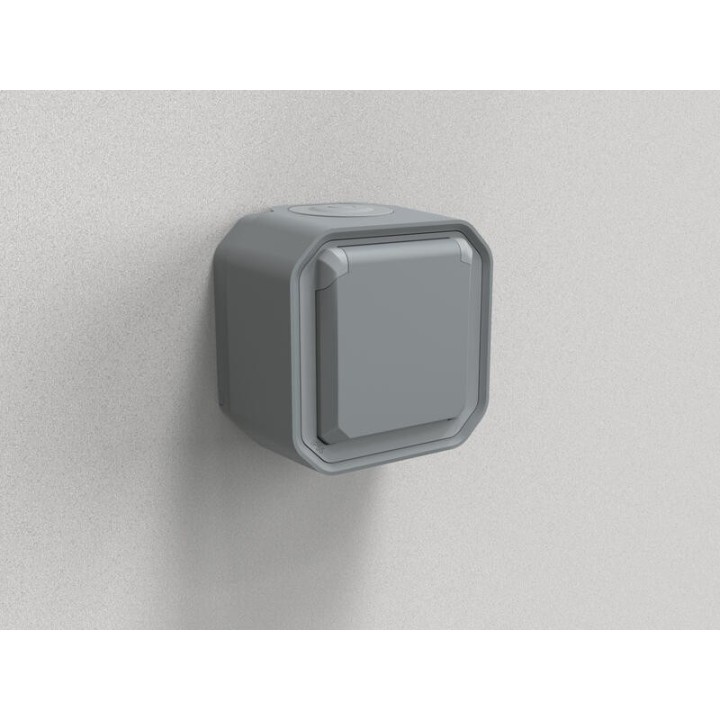 Legrand - Prise de courant 2P+T étanche Plexo 16A 250V IP55 IK08 complet saillie - gris - Réf : 070003L