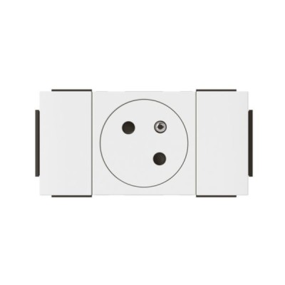 Legrand Mosaic - Prise de courant 2P+T Surface Soluclip pour goulotte Mosaic à clippage direct 2 modules - blanc - Réf : 077101L