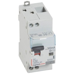 Legrand - Disjoncteur différentiel DX³4500 à vis U+N 230V~ - 32A typeAC 300mA - courbe C - 2 modules - Réf : 410728