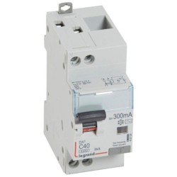 Legrand - Disjoncteur différentiel DX³4500 à vis U+N 230V~ - 40A typeAC 300mA - courbe C - 2 modules - Réf : 410729