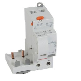 Legrand - Bloc différentiel adaptable à vis DX³ pour disjoncteur 1 module par pôle - 2P 230V~ 63A - Type AC 300mA - Réf : 410414