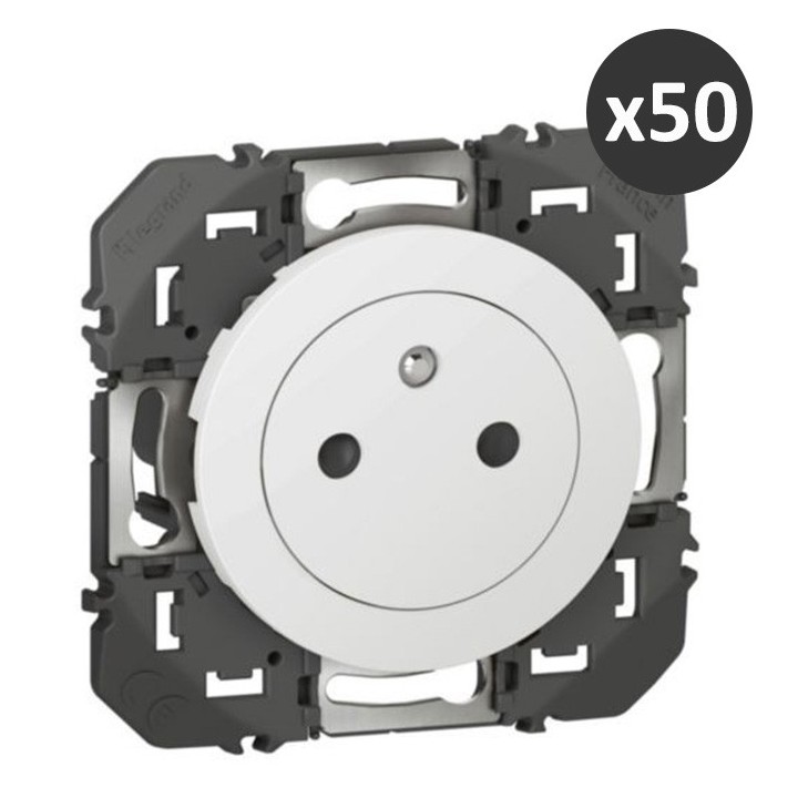 Legrand - Lot de 50 prises de courant 2P+T Surface dooxie 16A finition blanc - Réf : 600635