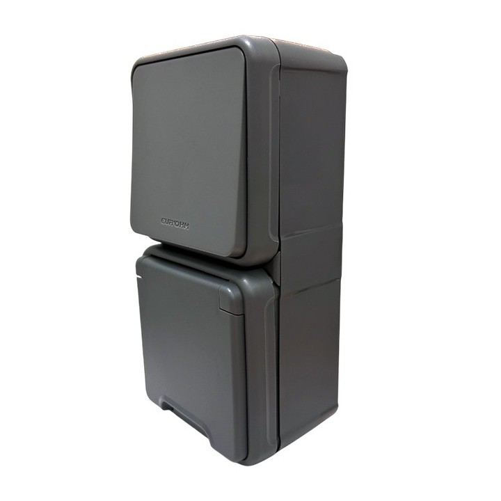 Eur'ohm Oxxo - Va-et-vient + Prise 2P+T anthracite - 16A IP44 - Vertical - Réf : 60837