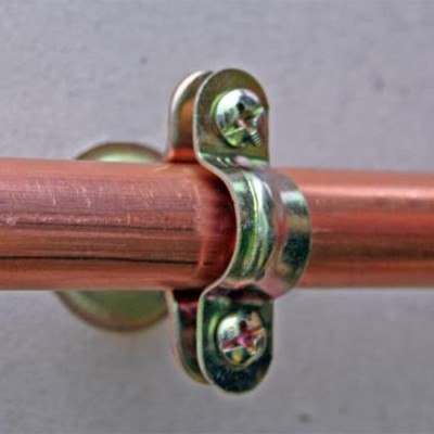 ING - Collier sanitaire simple isolé pour fixation de tuyauteries - ∅16 mm - Boîte de 100 - Réf : INGA501530