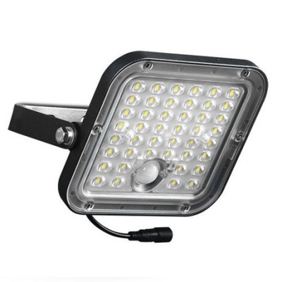 Miidex Lighting - Projecteur LED Solaire Asymétrique avec Détecteur IR 10W 3000K IP65 + Télécommande - Réf : 100751