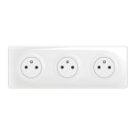 Legrand Céliane - Triple prise de courant standard - Livrée complète - 16A 250V 2P+T - Blanc - Réf : CM0111-P3