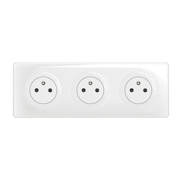 Legrand Céliane - Triple prise de courant standard - Livrée complète - 16A 250V 2P+T - Blanc - Réf : CM0111-P3